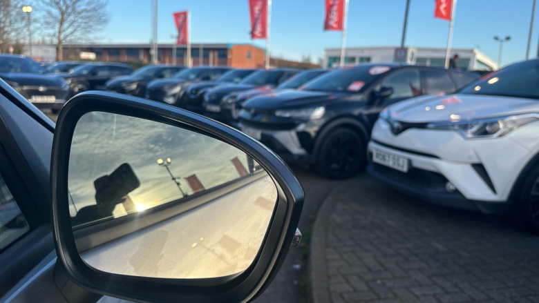 Nissan Juke 1.0 DiG-T N-Connecta 5dr Petrol Hatchback